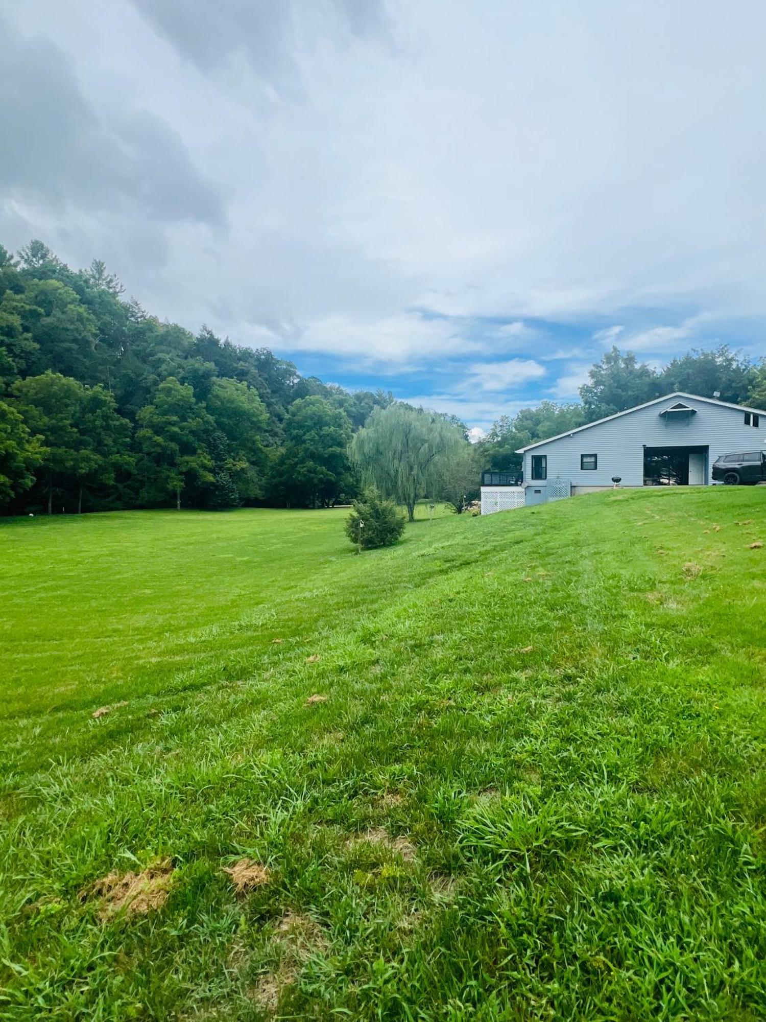 Firefly Fields 2-Acres With Guest House, Game Room, Mountain & River Views Sevierville Extérieur photo