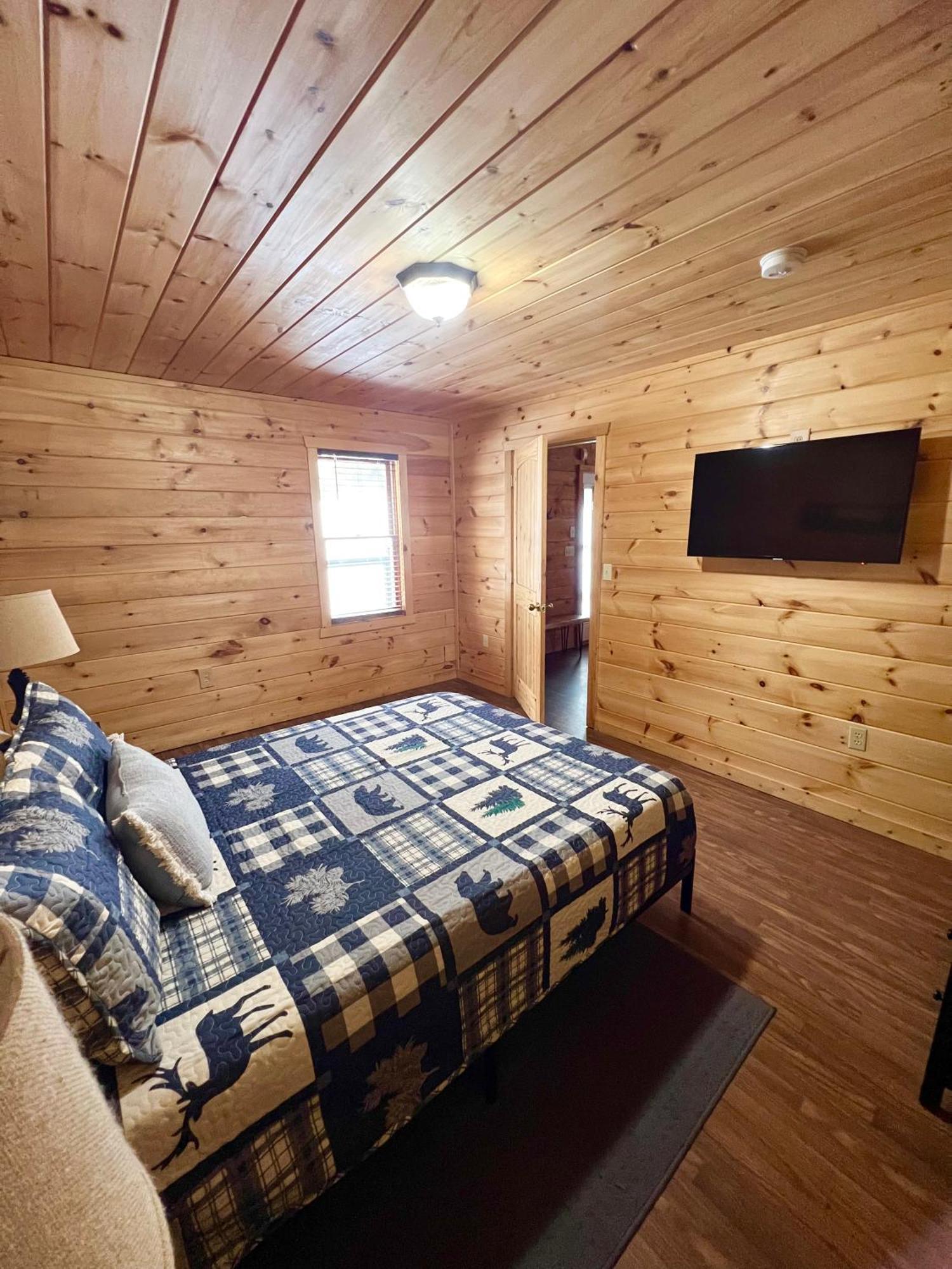Firefly Fields 2-Acres With Guest House, Game Room, Mountain & River Views Sevierville Extérieur photo