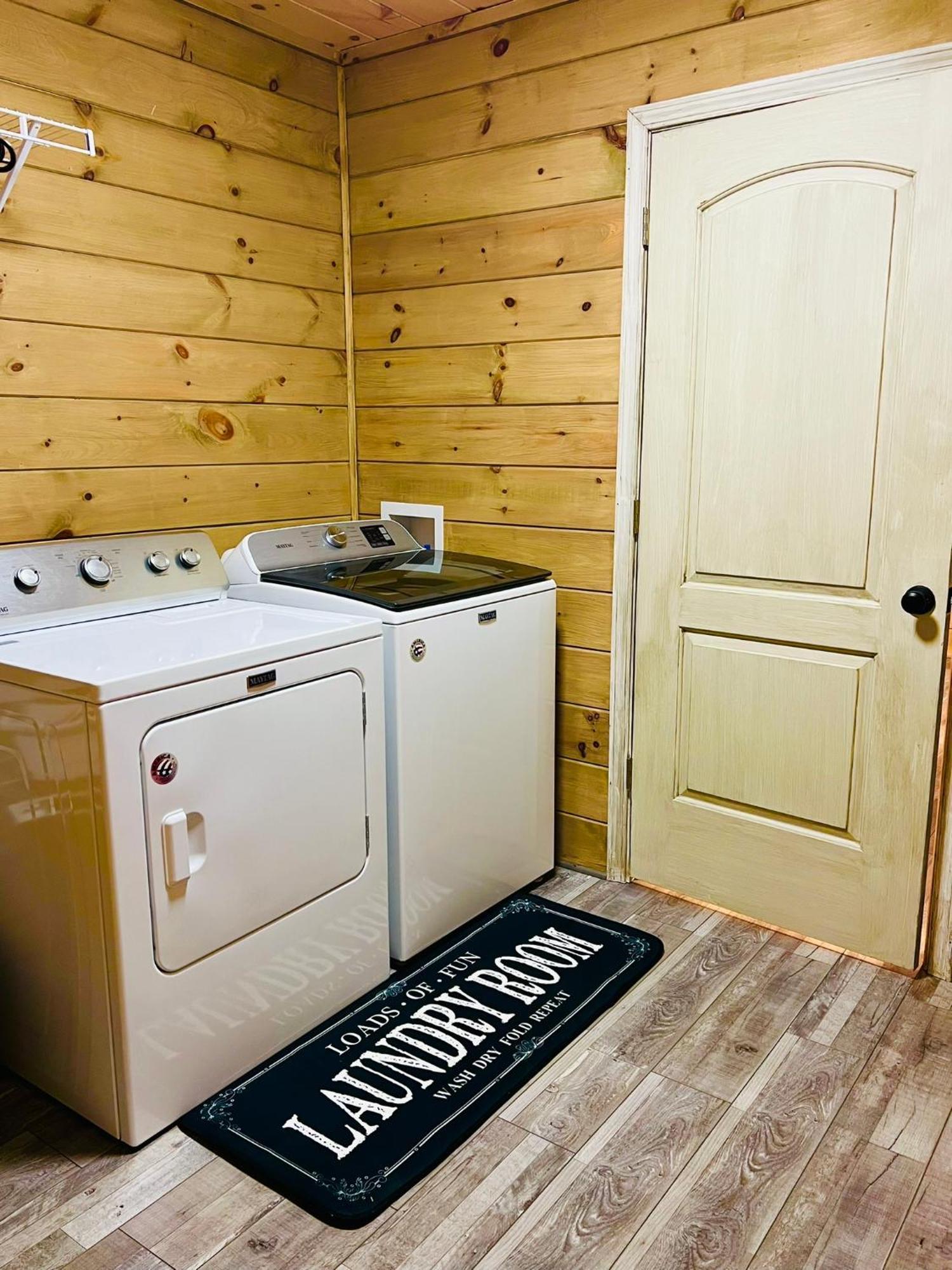 Firefly Fields 2-Acres With Guest House, Game Room, Mountain & River Views Sevierville Extérieur photo
