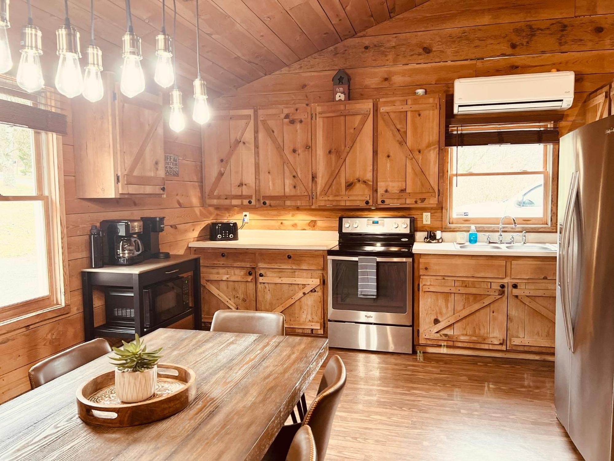 Firefly Fields 2-Acres With Guest House, Game Room, Mountain & River Views Sevierville Extérieur photo